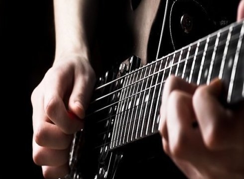 Live Bands & DJs at the Skye Bar & Grille