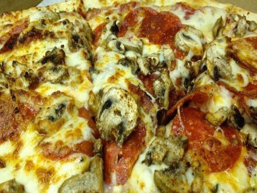 Pino's Pizza Pino's Pizza