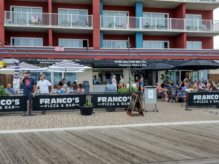 Franco's Pizza and Bar Franco's Pizza and Bar